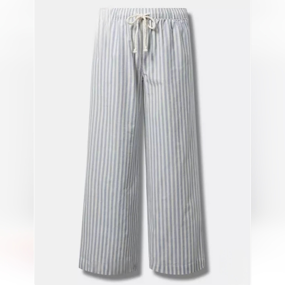 torrid Pants - 💥Sale💥NWOT Torrid Blue and White Striped Wide Leg Pants